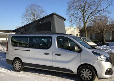 CMC Nederland - Slaaphefdak Renault Trafic - Grijs zijkant